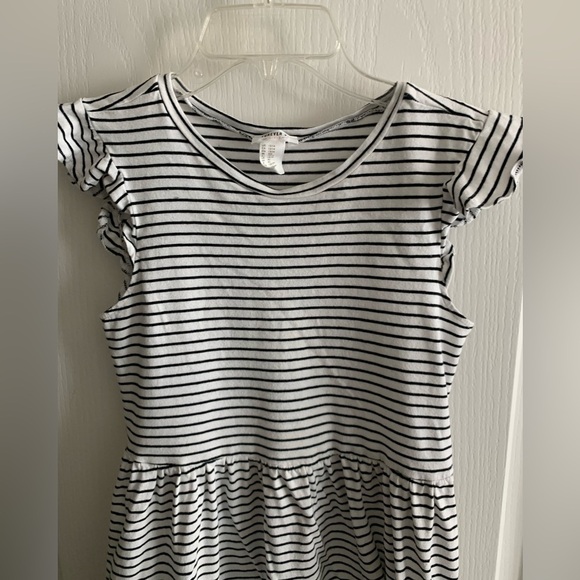 White with black stripes dress by Forever 21 girls size XL - Picture 3 of 3